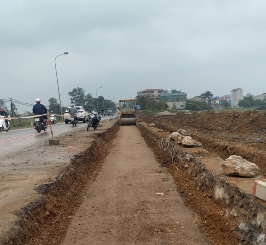 THI CÔNG NỀN ĐƯỜNG – QL21B – HÀ NỘI